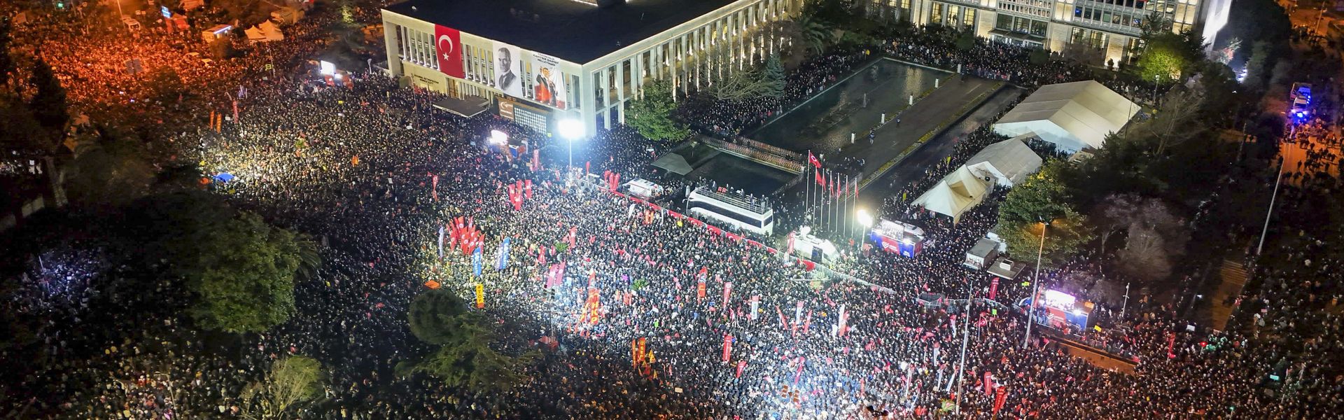 Protests against the arrest of Istanbul mayor Ekrem İmamoğlu: Aerial view of the crowd during a rally in Istanbul on 23 March 2025.
